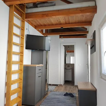 Apartment The Little White House *