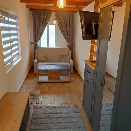 Apartment The Little White House